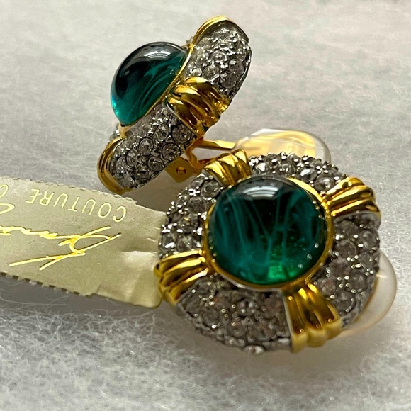 Kenneth Jay Lane Jewelry - Couture earrings clips. New with tag.